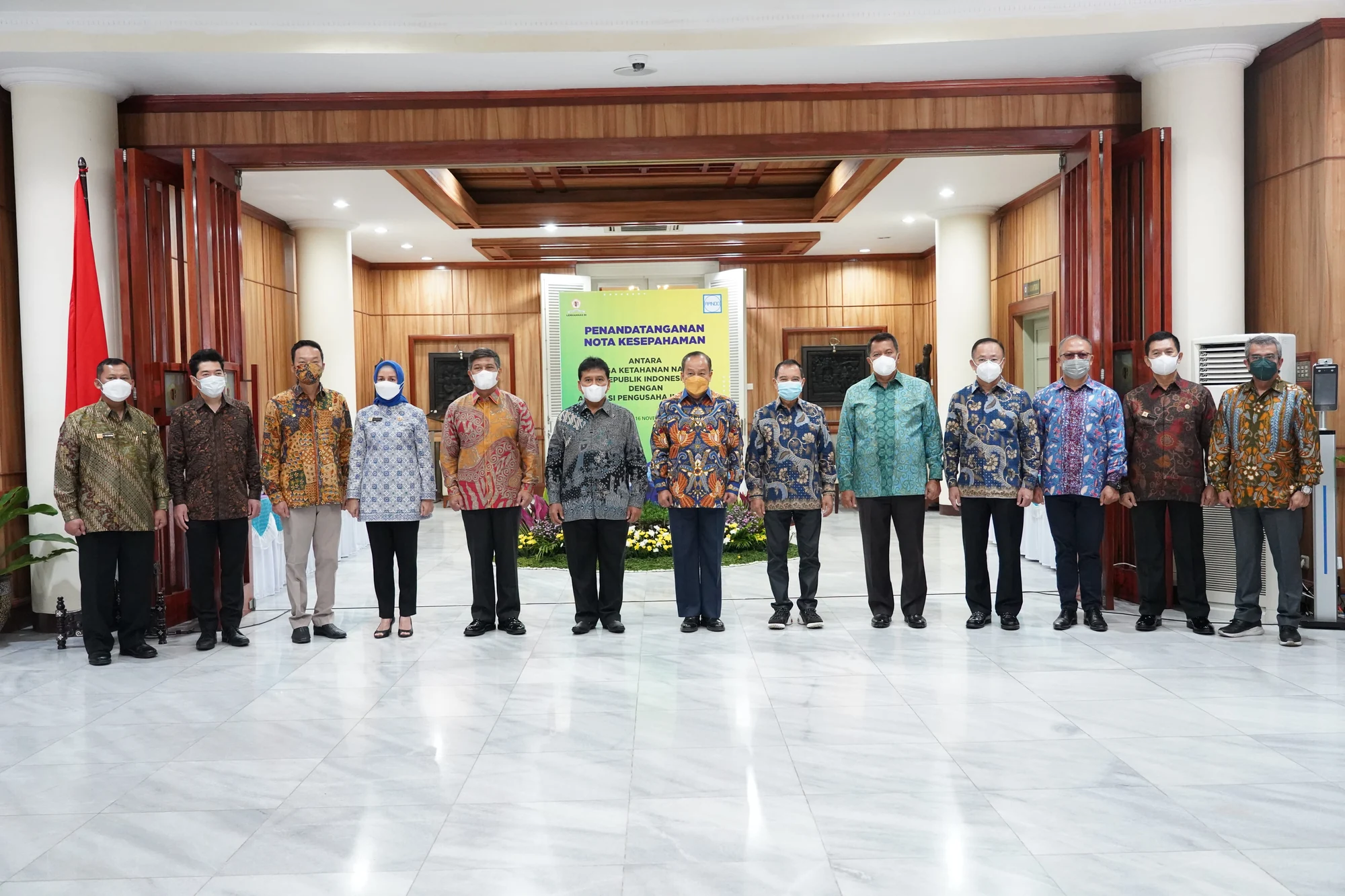 LAPORAN TAHUNAN APINDO Provinsi Sumatera Selatan 2021
